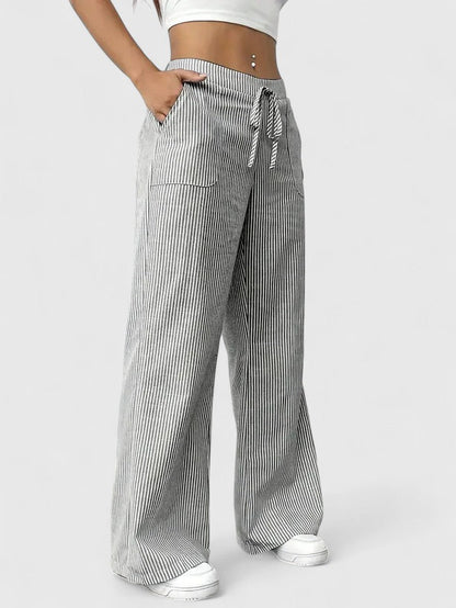 Dominique | Pantaloni ampi e confortevoli con dettagli eleganti.