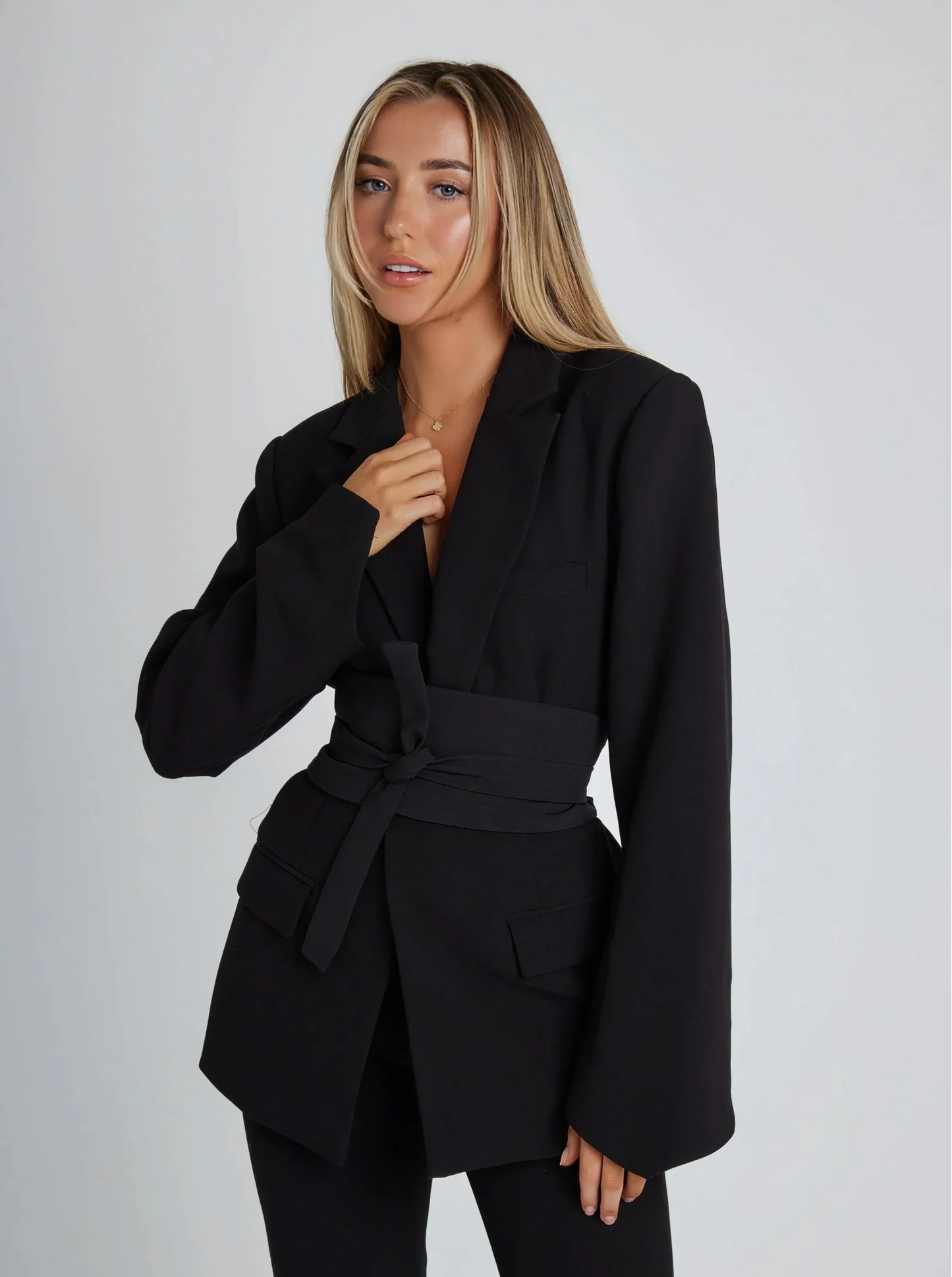 Carina | Blazer con cintura
