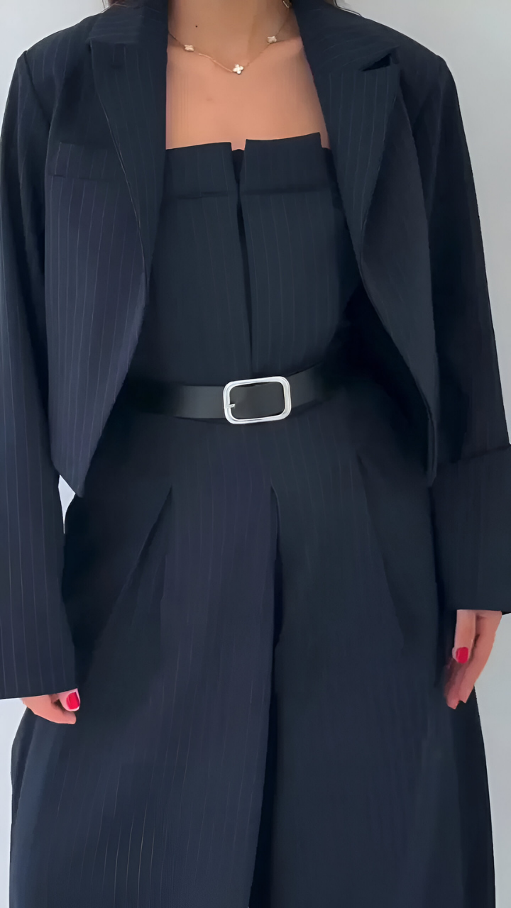 Zara | Completo due pezzi con pantaloni ampi e blazer corto