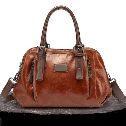 Silke’s Luxe Statement | Borsa Timeless in Pelle Vegan