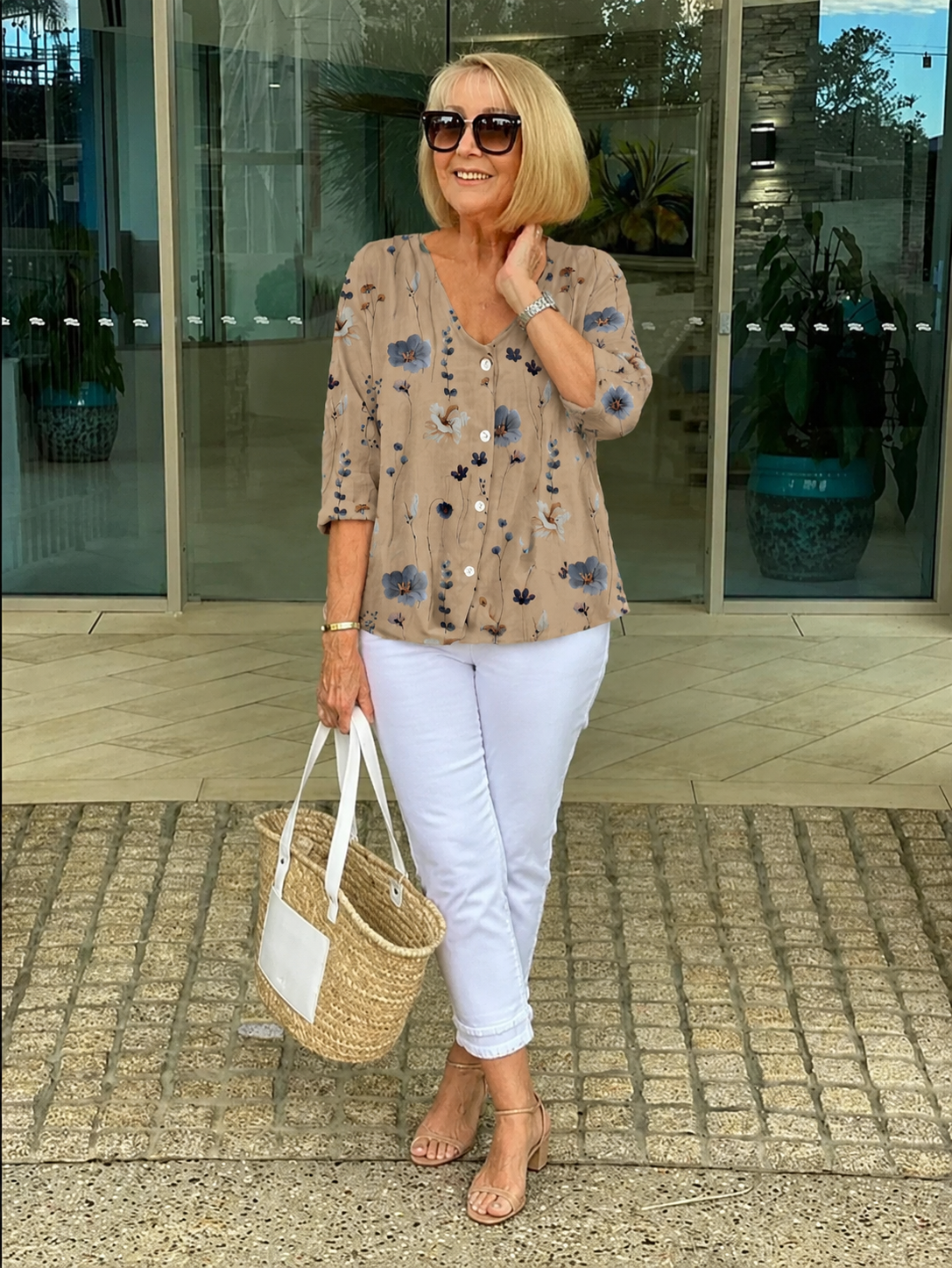 Elanna™ | Blusa con Fiori che Copre la Pancia