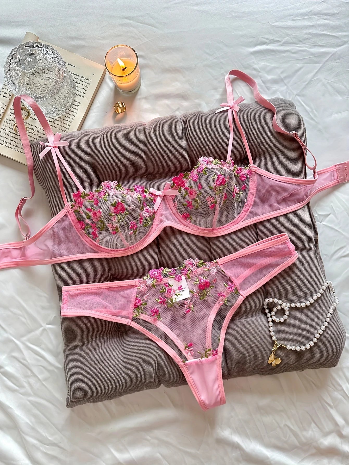 Lola™ | Ensemble de lingerie française (3+2 Gratuit)