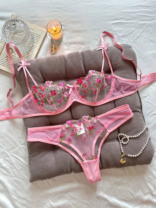Lola™ | Ensemble de lingerie française (3+2 Gratuit)