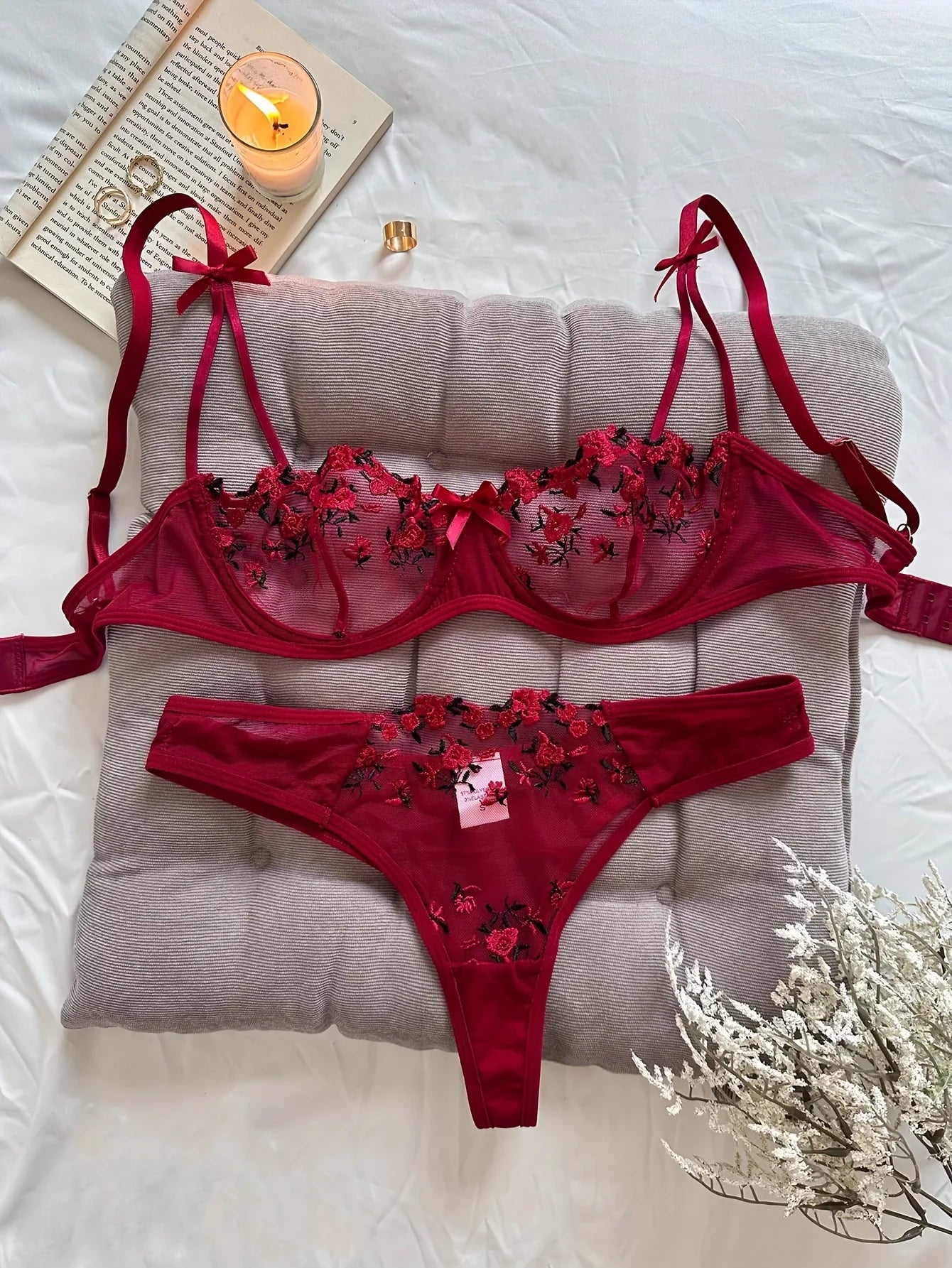 Lola™ | Ensemble de lingerie française (3+2 Gratuit)