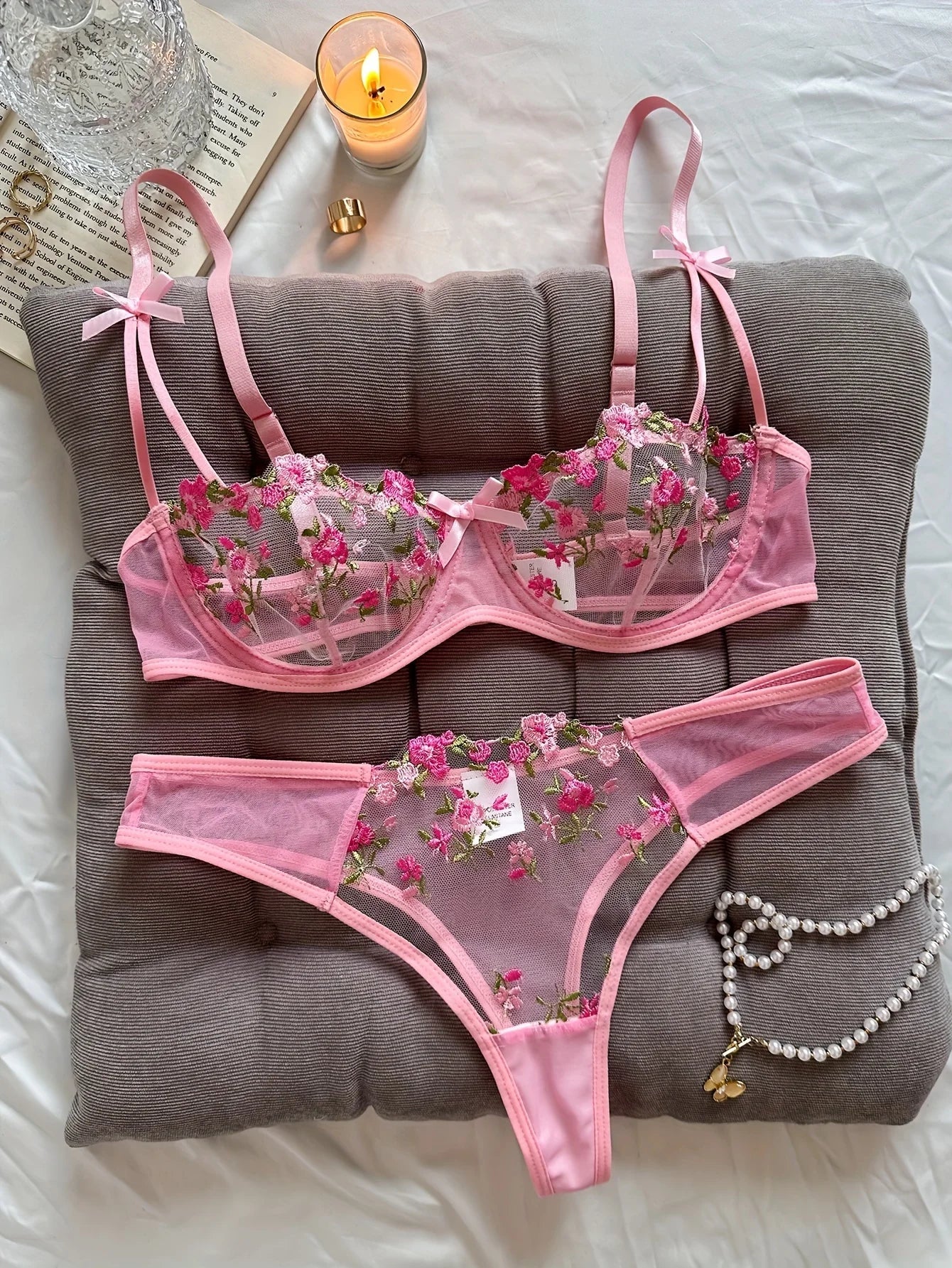 Lola™ | Ensemble de lingerie française (3+2 Gratuit)