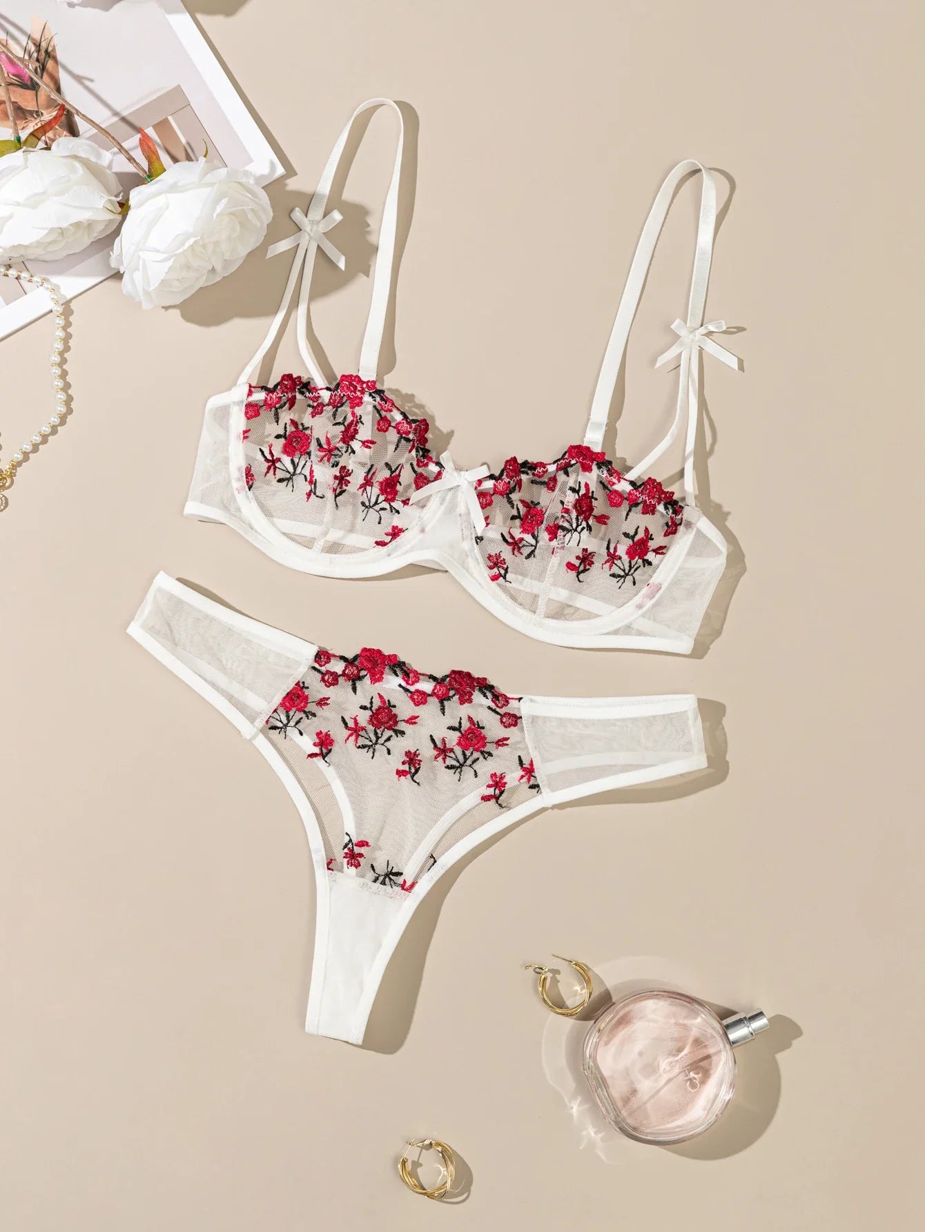 Lola™ | Ensemble de lingerie française (3+2 Gratuit)