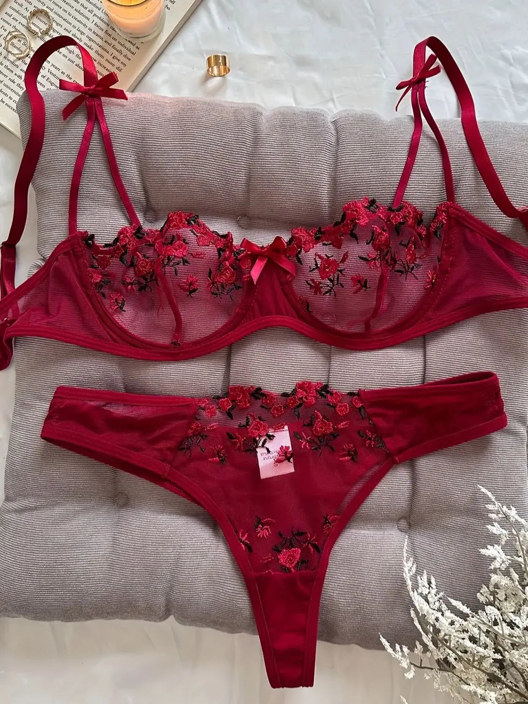 Lola™ | Ensemble de lingerie française (3+2 Gratuit)