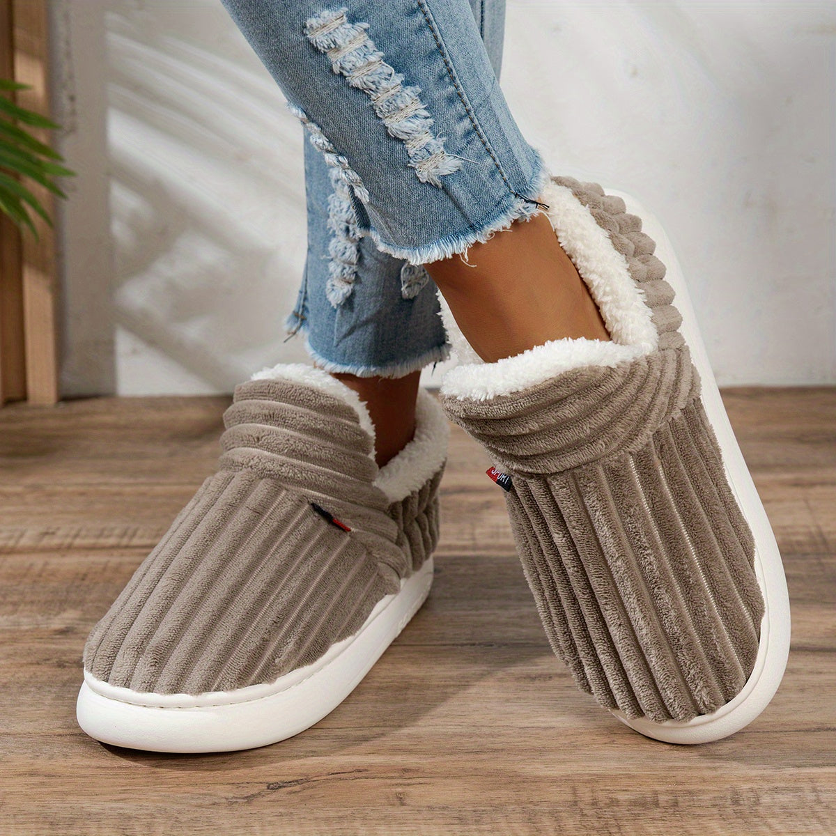 Mira™ | Morbide Pantofole da Lounge