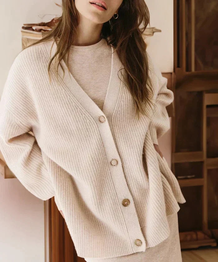 Julia™ | Un Versatile Maglione Con Scollo a V