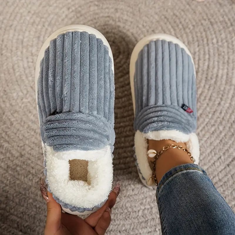 SnuggleStep™ | Pantofole unisex in peluche antiscivolo
