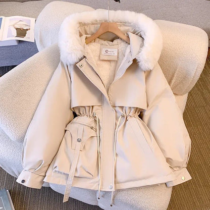 Amicizia | Elegante giacca invernale in piuma con pelliccia