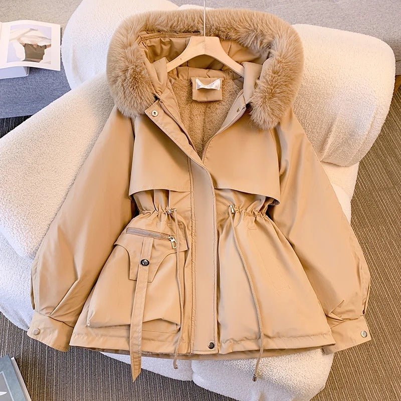 Amicizia | Elegante giacca invernale in piuma con pelliccia