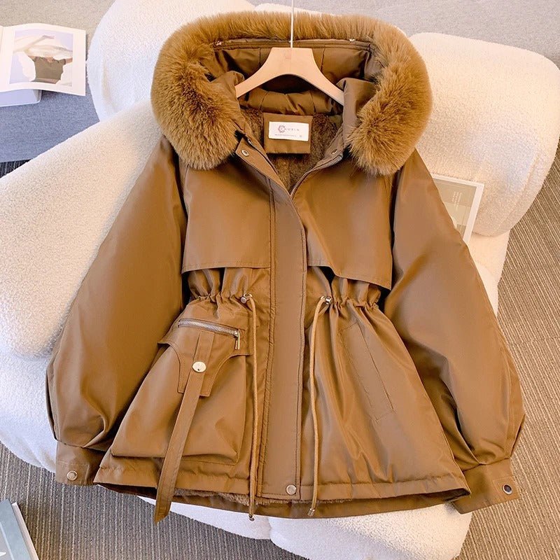 Amicizia | Elegante giacca invernale in piuma con pelliccia